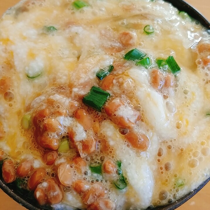 小ネギ　卵　納豆とろろご飯